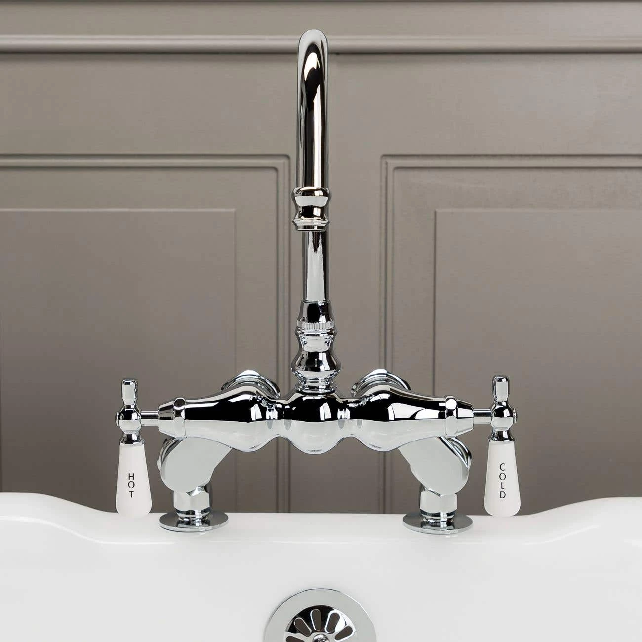 Deck Mount Clawfoot Tub Gooseneck Faucet 6 Deck Mount Clawfoot Tub Gooseneck Faucet - Image 4